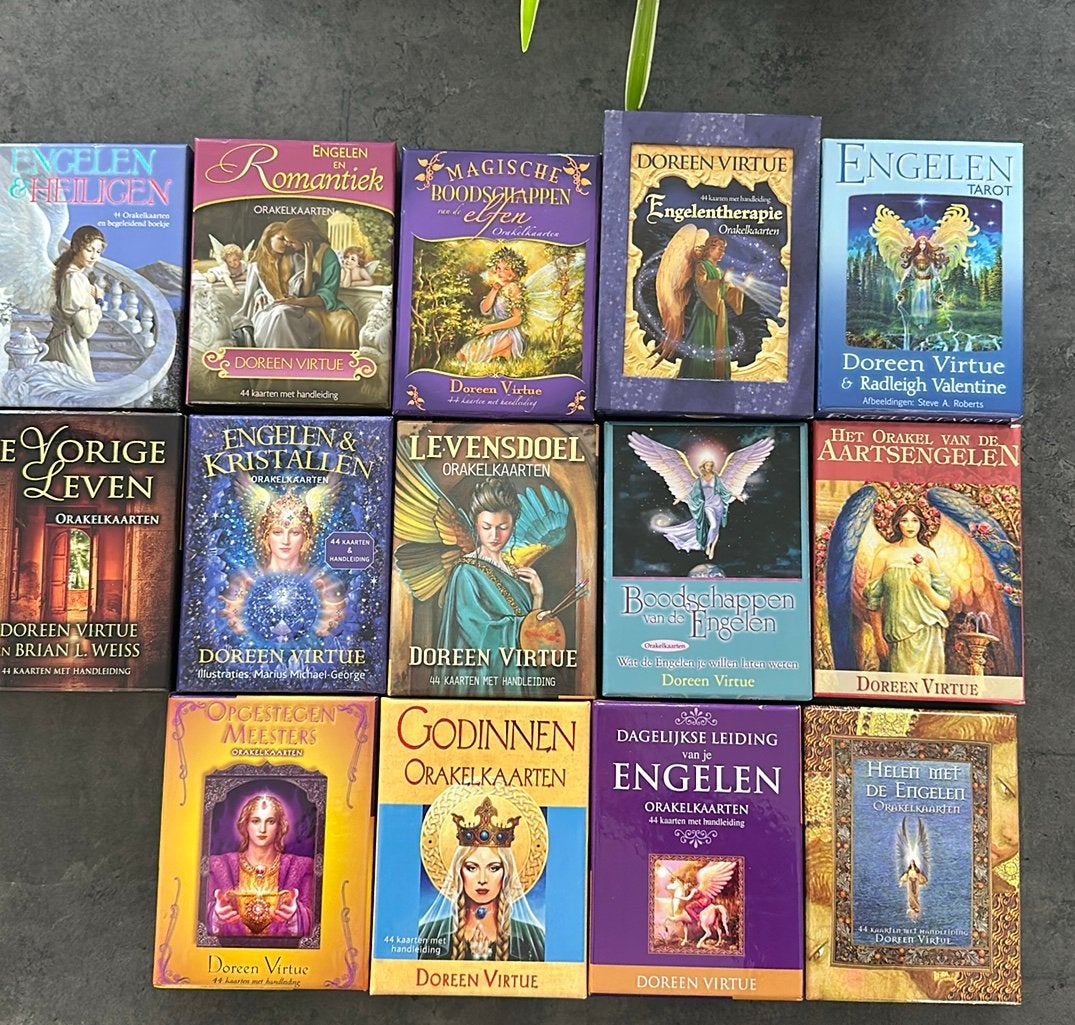 Doreen Virtue Orakelkaarten Collectie - 14 Diverse Sets, Boeken, Ophalen of Verzenden, Zo goed als nieuw, Spiritualiteit algemeen