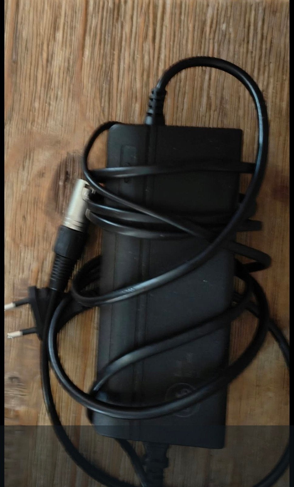 accu oplader voor Qwic 36 v -met 4 -polig, Fietsen en Brommers, Gebruikt