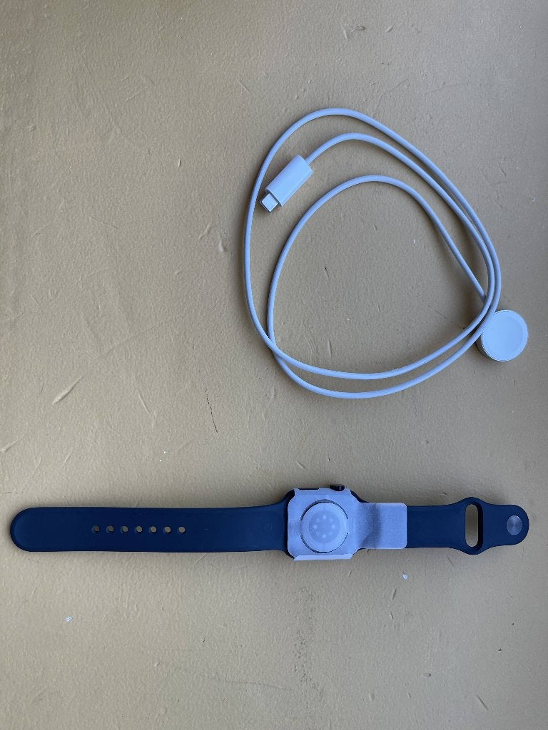 Foto 3 van Apple Watch Series 7 41 mm GPS + Cellular ongebruikt