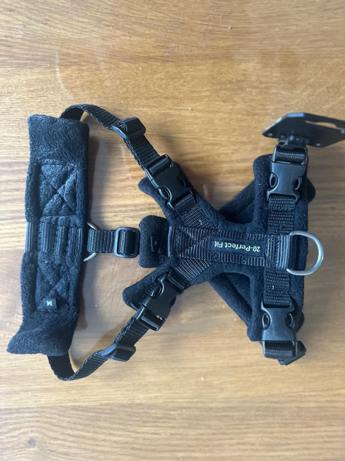 Perfect fit honden tuigje, Ophalen of Verzenden, Zo goed als nieuw, Halsband