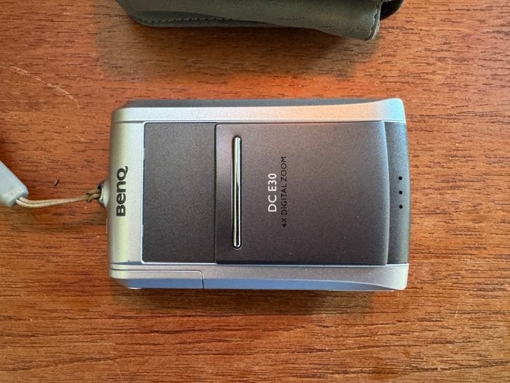 Benq DC E30 digitale camera, Ophalen of Verzenden, Zo goed als nieuw, Overige Merken, Geen optische zoom