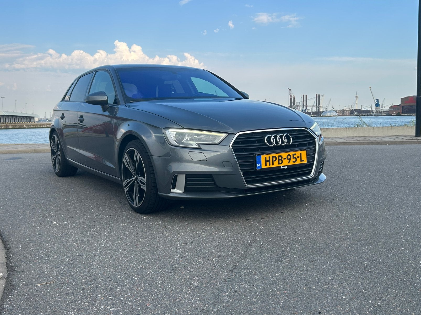Audi A3 1.5 Tfsi 150pk AUT SPORTLINE NAVI ECC PDC LED, Auto's, Audi, 1498 cc, 4 cilinders, 150 pk, 1245 kg