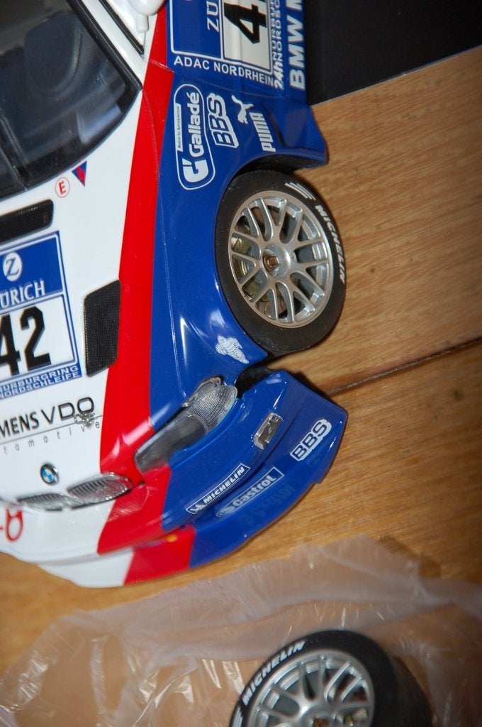 1:18 BMW M3 E46 GTR #42 Autoart 80445 SCHADE ZIE INFO WRH, Hobby en Vrije tijd, Verzenden, Gebruikt, Auto, Autoart