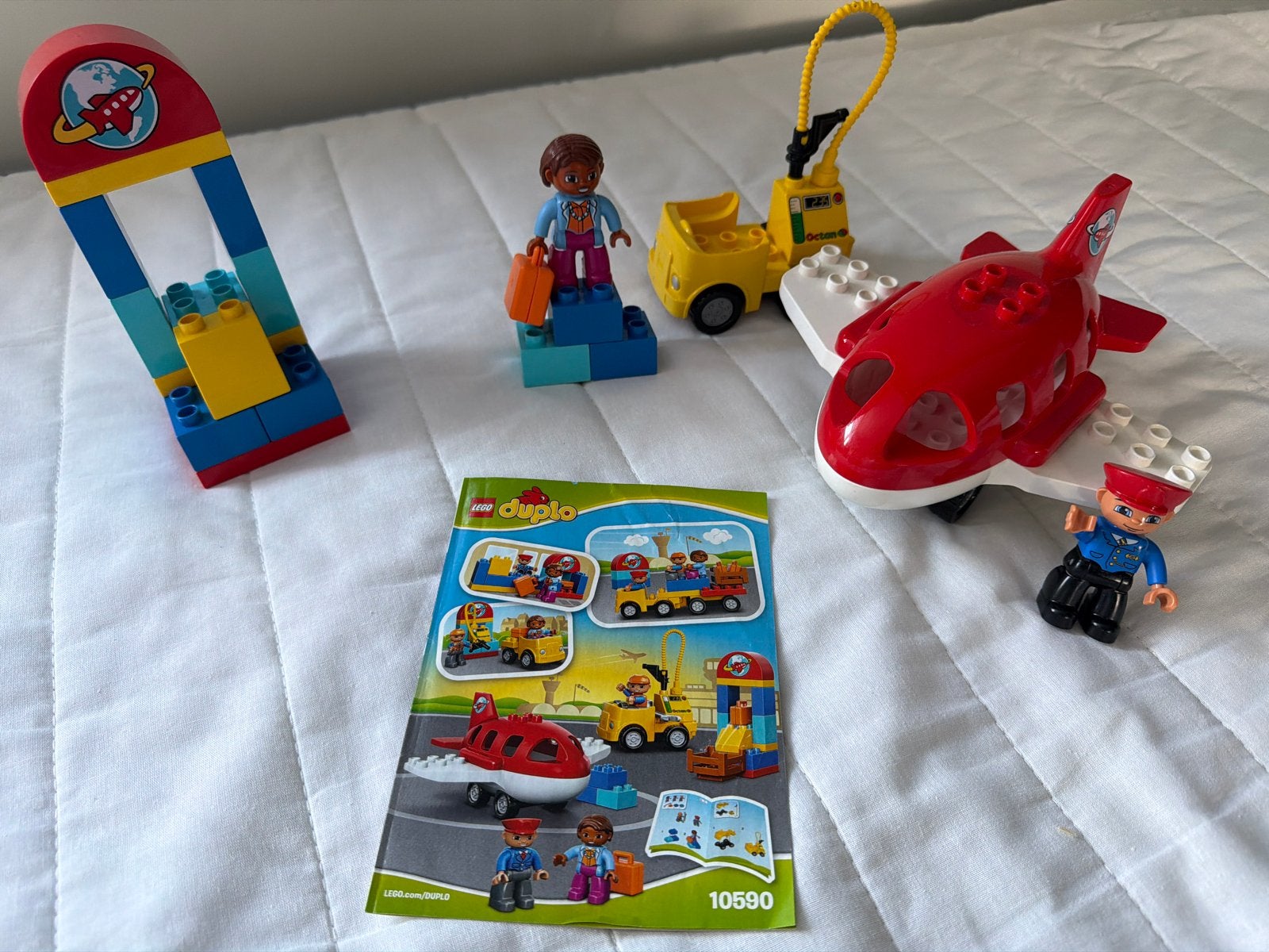 Duplo Vliegveld 10590 - Nette staat, mist 1 figuur, Kinderen en Baby's, Inclusief minifiguren, Gebruikt, Overige thema's, Ophalen of Verzenden