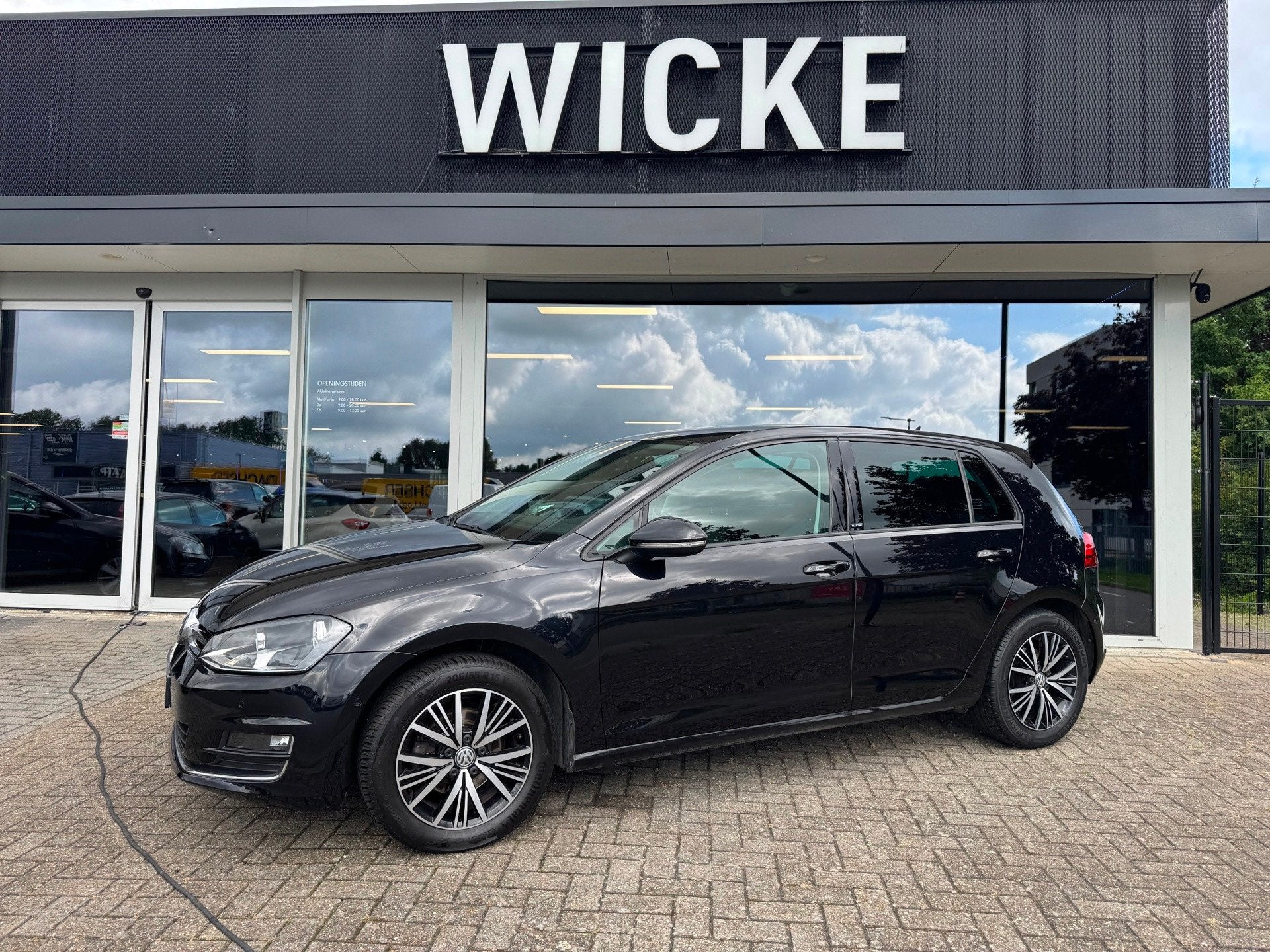 Volkswagen Golf 1.2 TSI Allstar Navigatie Clima Cruise contr, Auto's, Voorwielaandrijving, Gebruikt, 4 cilinders, 610 kg