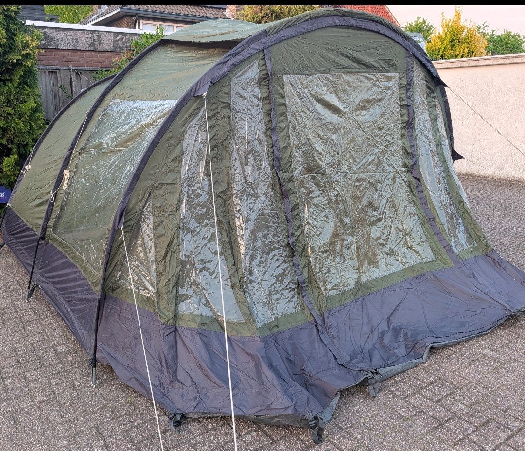 Wildebeast Dangare 5-persoons tent (Ideale festivaltent!), Caravans en Kamperen, Tenten, Ophalen of Verzenden, Gebruikt, Tot en met 5