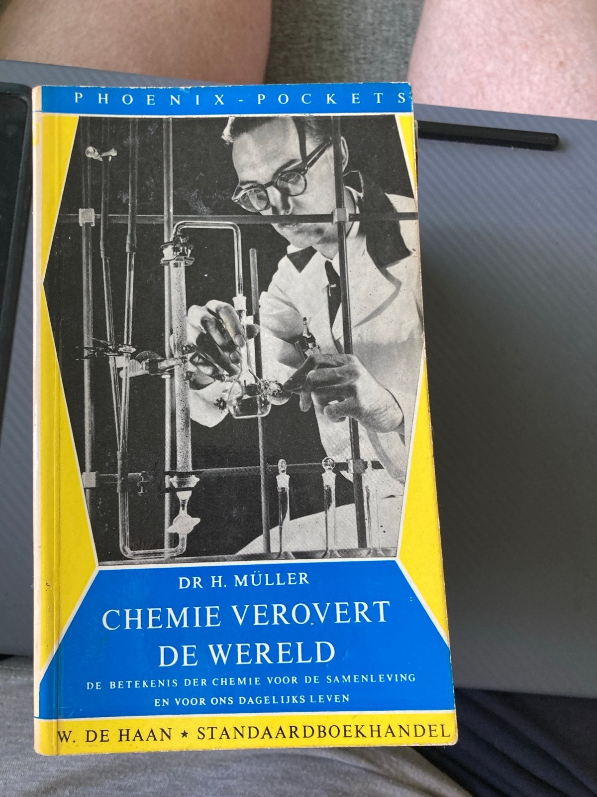 Chemie Verovert De Wereld - Dr. H. Müller (Phoenix Pockets), Ophalen of Verzenden, Gelezen, Natuurwetenschap