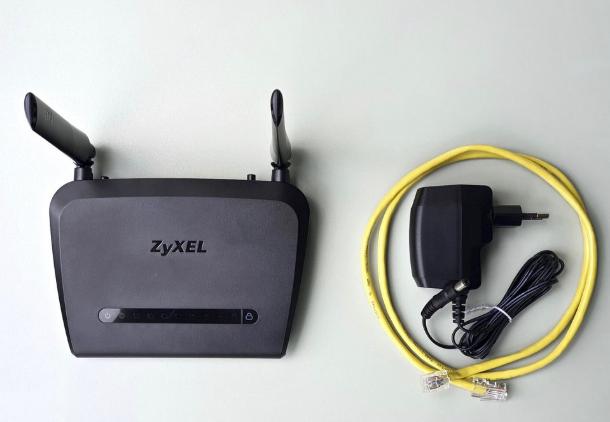 Zyxel WAP3205 v3 Wifi Bridge / WiFi Access Point / Switch, Computers en Software, Ophalen of Verzenden, Gebruikt