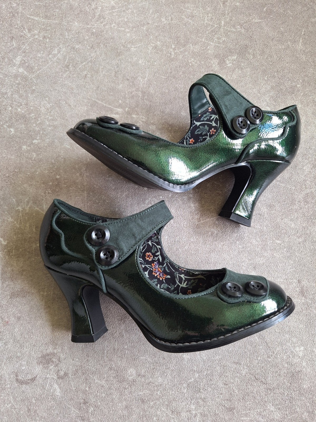 Ruby Shoo Mary Jane Pumps - Donkergroen Maat 37, Kleding | Dames, Schoenen, Pumps, Ruby Shoo, Ophalen of Verzenden, Zo goed als nieuw