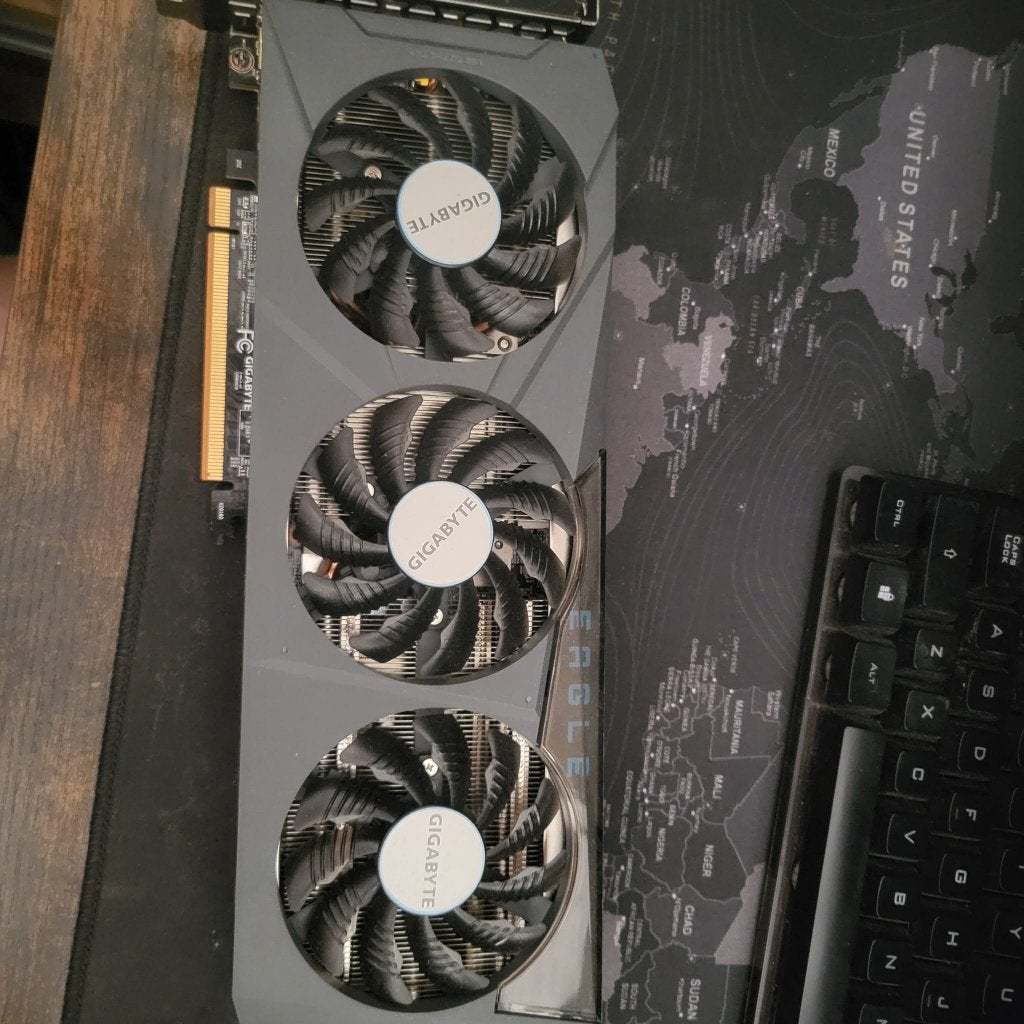 Defect: Gigabyte Radeon RX 6700 XT EAGLE OC 12G, Computers en Software, Videokaarten, Niet werkend, AMD, PCI-Express 4.0, GDDR6