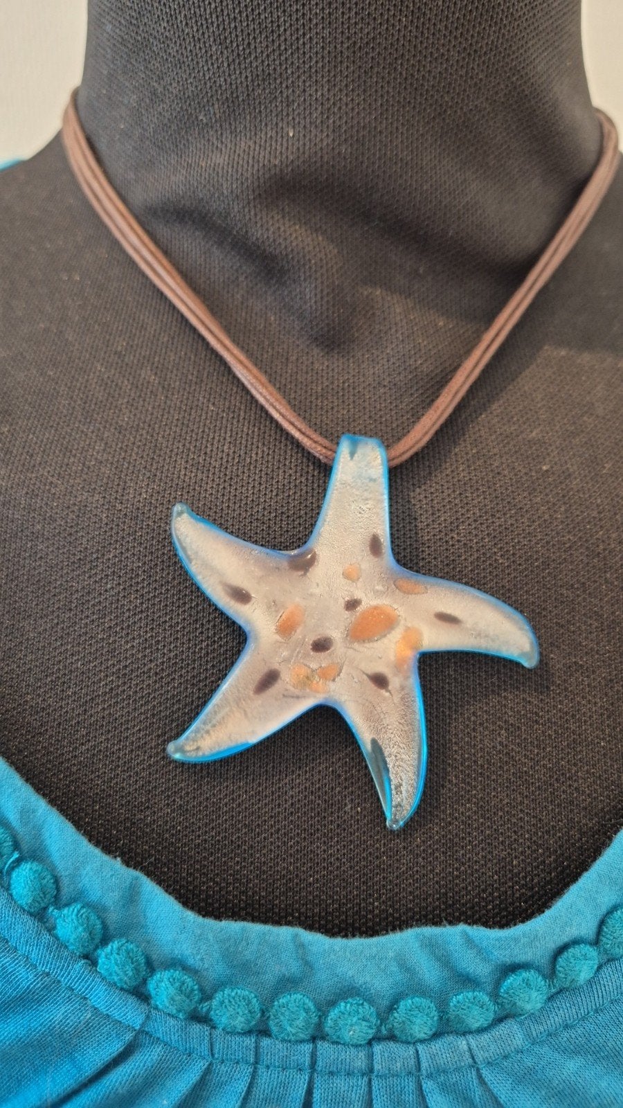 Ketting met blauwe zeester hanger, Blauw, Nieuw, Ophalen of Verzenden, Overige materialen