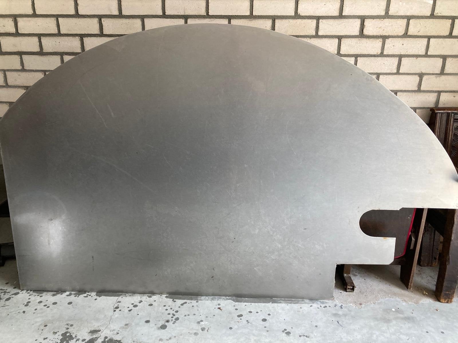 2x Halfronde RVS Platen 2mm met Stoelinkepingen, Ophalen, Gebruikt, Overige metalen