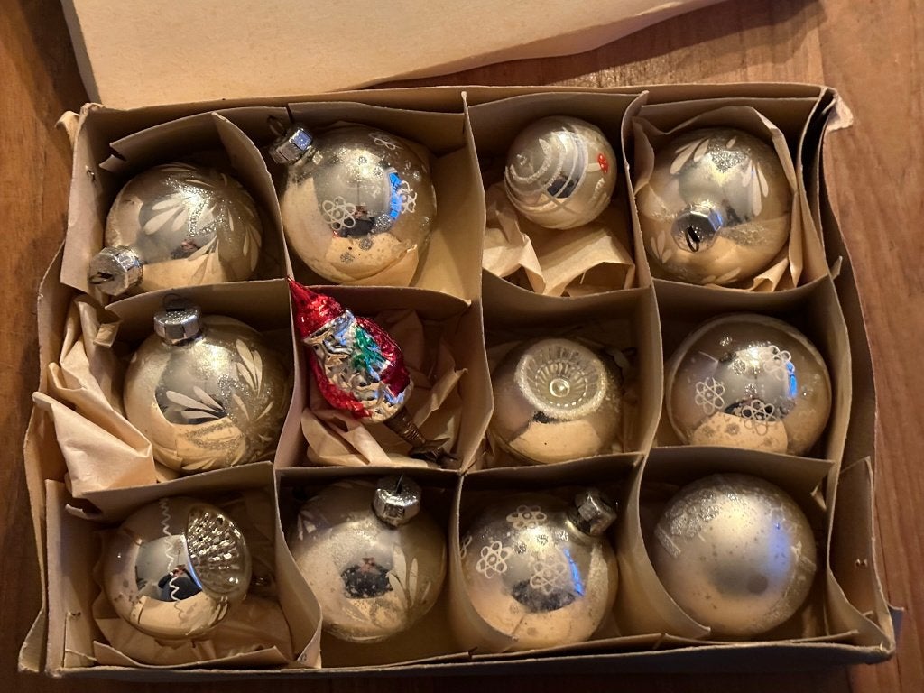 12 midcentury kerstboomversieringen kerstman op knijper etc., Ophalen, Zo goed als nieuw