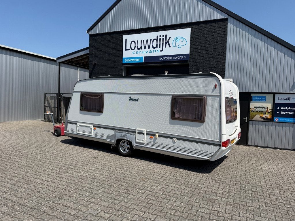LMC Dominant 520 E ’06 (Mover, Enkele Bedden, Rondzit), Caravans en Kamperen, Caravans, Rondzit, 7 tot 8 meter, Bedrijf, 2 aparte bedden