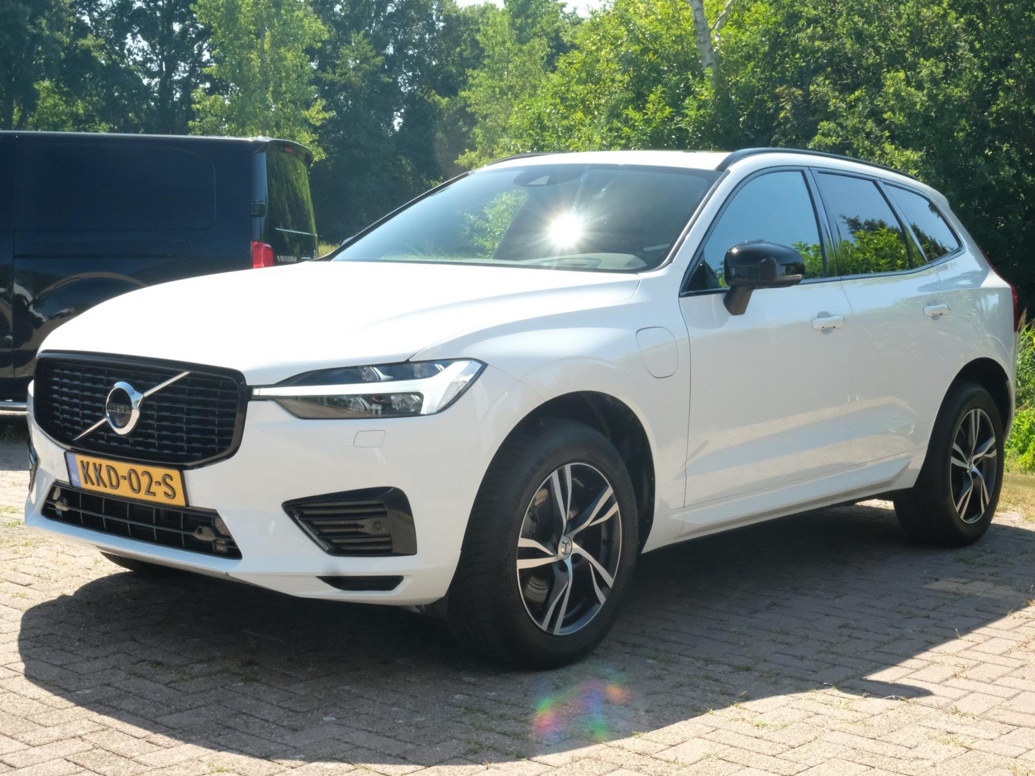 Volvo XC60 2.0 T6 Plug-in hybrid AWD R-Design 340 PK | Panor, Euro 6, 1969 cc, Bedrijf, XC60