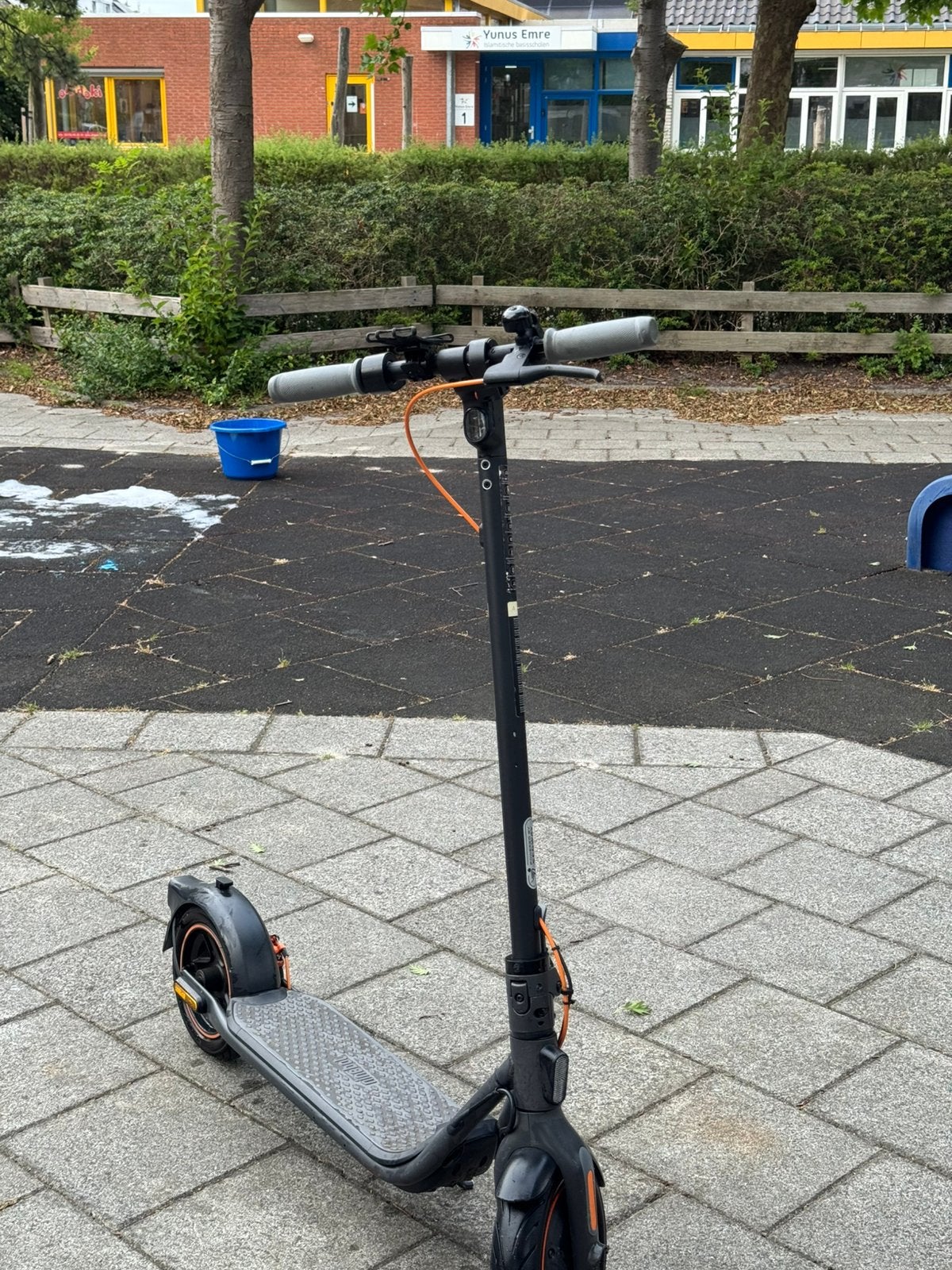 Ninebot f40e, Fietsen en Brommers, Steps, Ophalen of Verzenden, Zo goed als nieuw, Elektrische step (E-scooter)