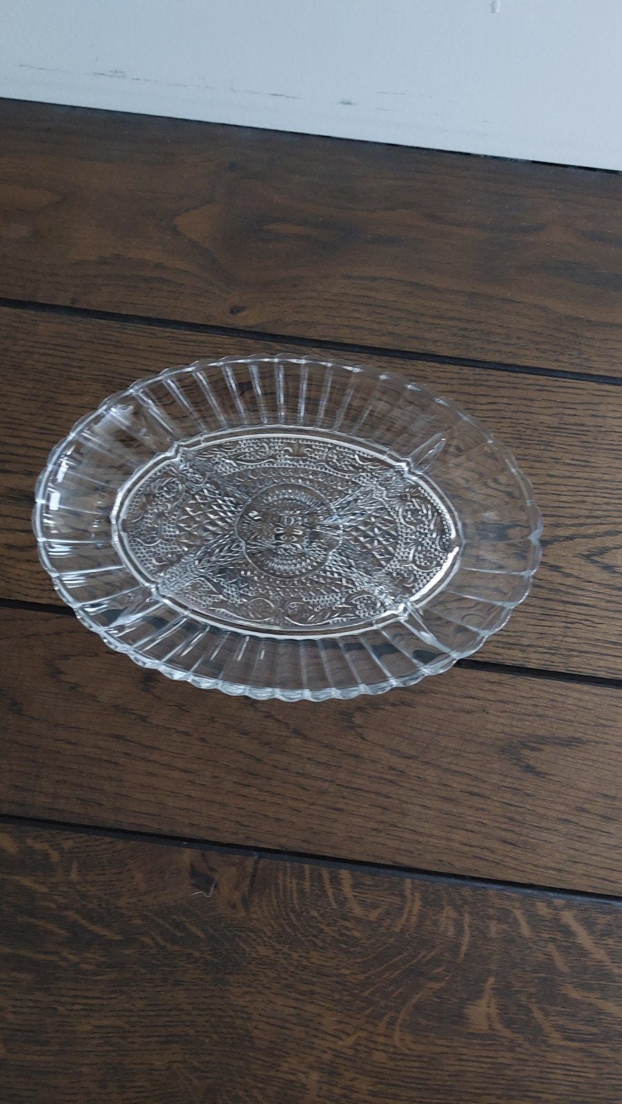 Glazen serveerschaal, middelklein, met vakjes, Antiek en Kunst, Ophalen of Verzenden