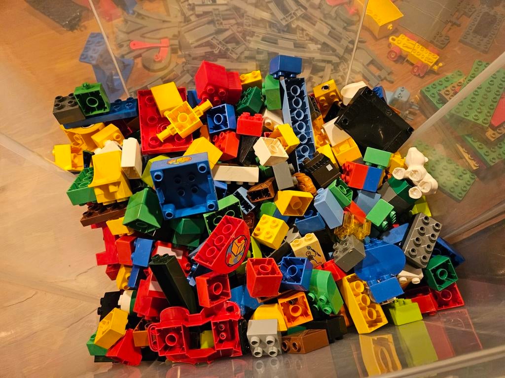 Grote partij LEGO en Duplo met rails en diverse blokken, Ophalen, Gebruikt, Inclusief extra onderdelen, Lego