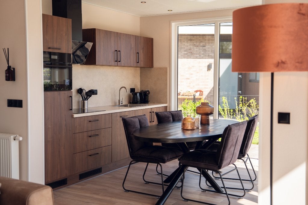 LANGHUUR maximaal 6 maanden: luxe vakantiewoning 4 & 6 pers., Huizen en Kamers, Huizen te huur, Direct bij eigenaar, Noord-Holland