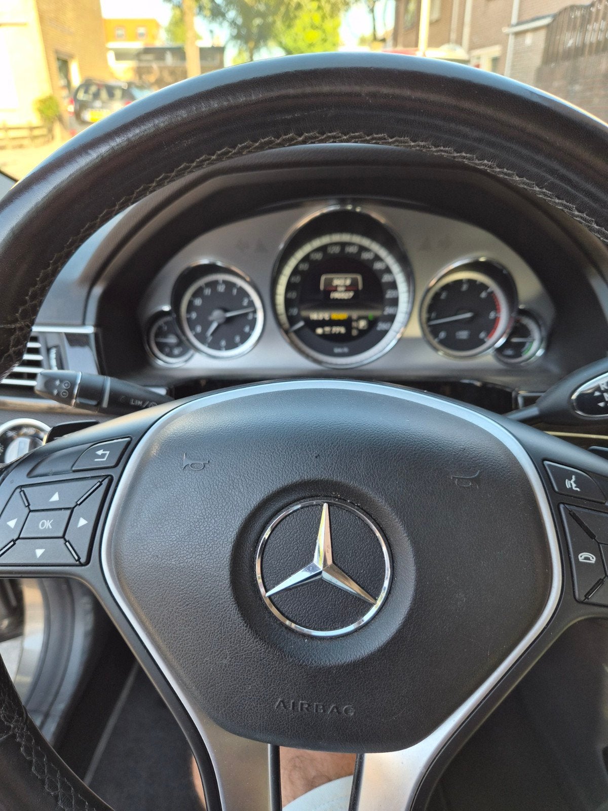 Mercedes-Benz E-Klasse 2.2 CDI E250 Sedan AUT 2012 Grijs, Auto's, Automaat, Achterwielaandrijving, 4 cilinders, 23 km/l