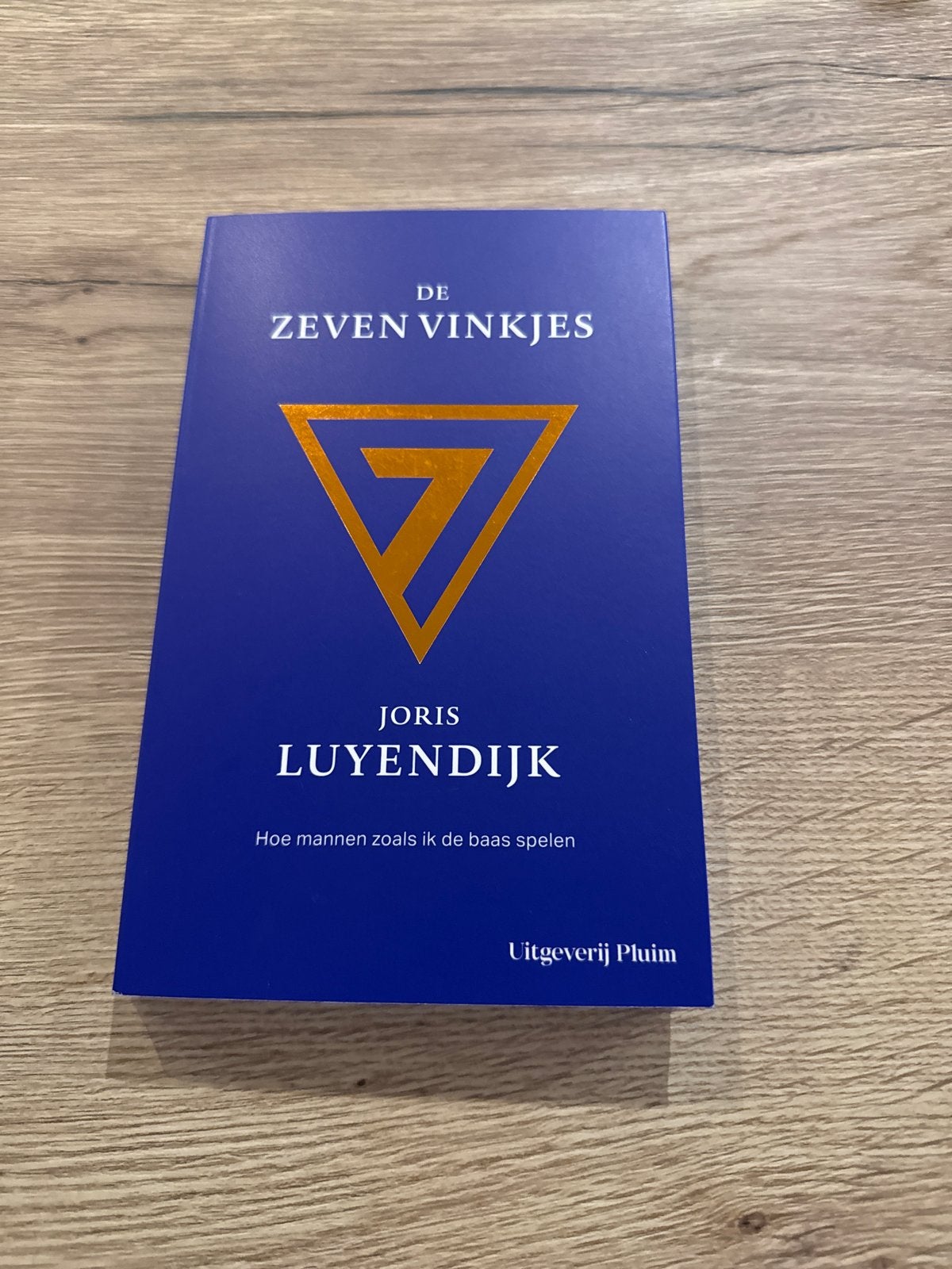 De Zeven Vinkjes - Joris Luyendijk, Ophalen of Verzenden, Zo goed als nieuw, Nederland