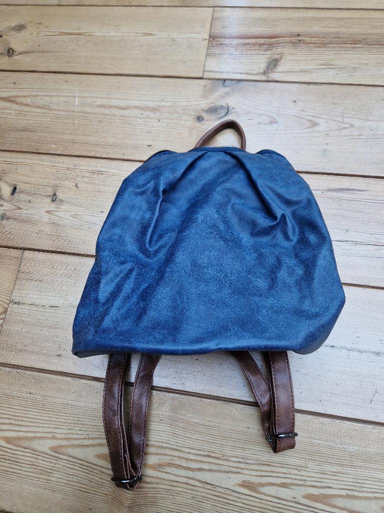 Rugzak dames van Emily Noah, Overige merken, 25 tot 40 cm, Ophalen of Verzenden, Zo goed als nieuw