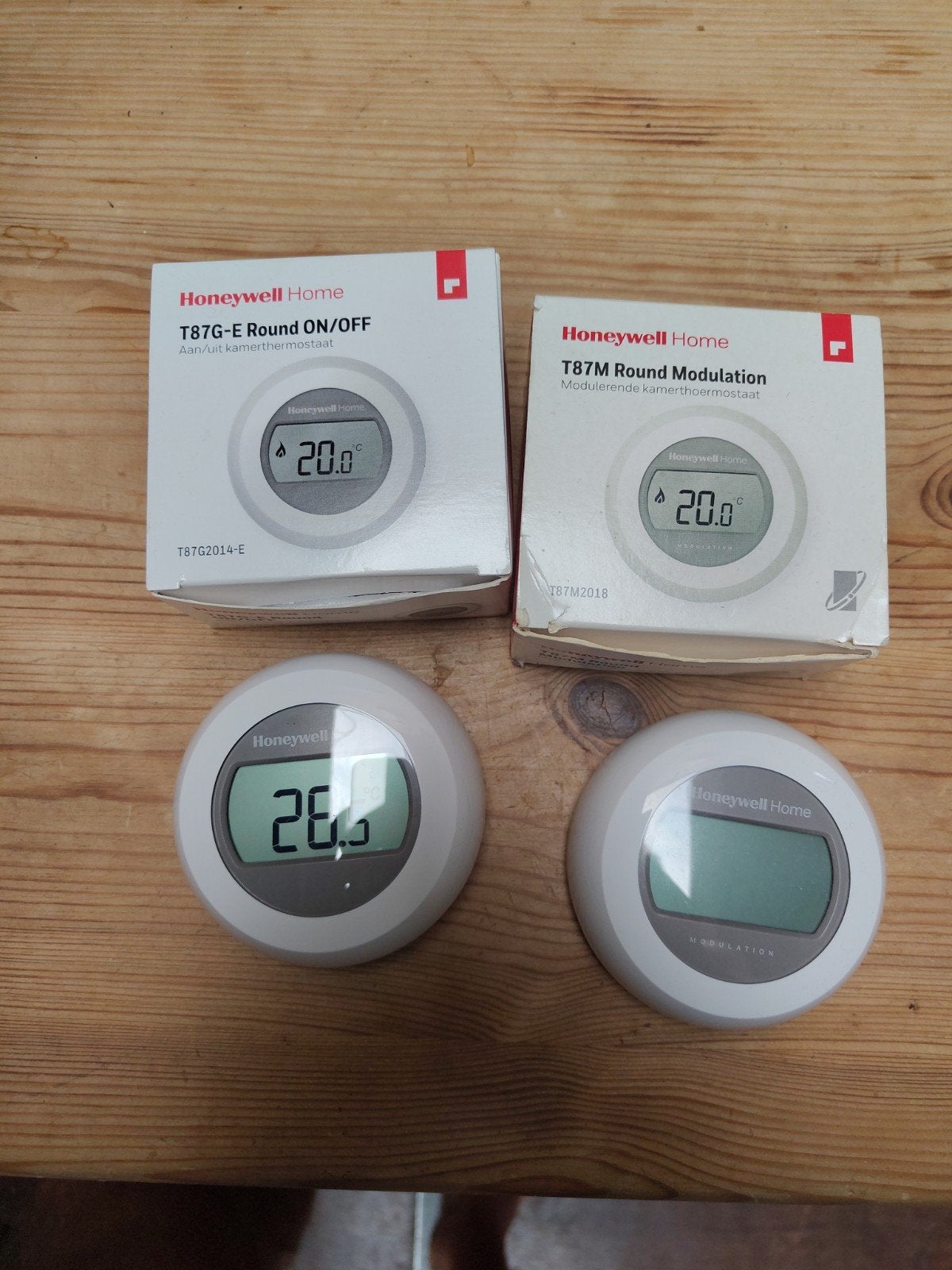 Honeywell Home T87G-E en T87M Round Thermostaten, Ophalen of Verzenden