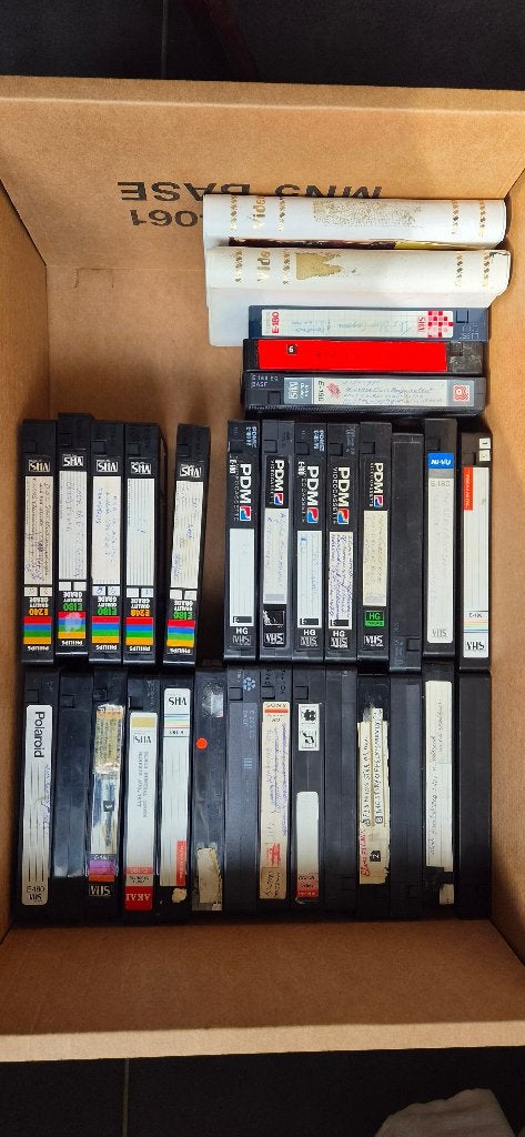 31 VHS banden - Diverse opnames, Cd's en Dvd's, Gebruikt, Alle leeftijden, Overige genres, Ophalen of Verzenden