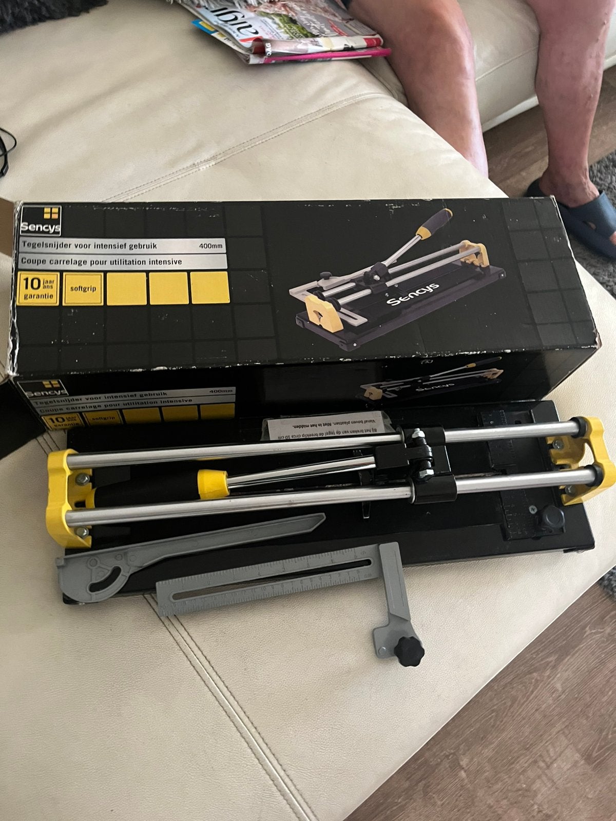 Tegel snijder in perfecte staat 400 mm, Doe-het-zelf en Verbouw, Gereedschap | Handgereedschap, Ophalen, Zo goed als nieuw
