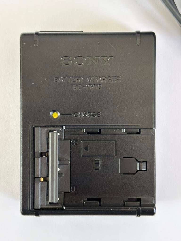 SONY BC-VM10 InfoLITHIUM Netadapter/lader InfoLITHIUM, Ophalen of Verzenden, Zo goed als nieuw