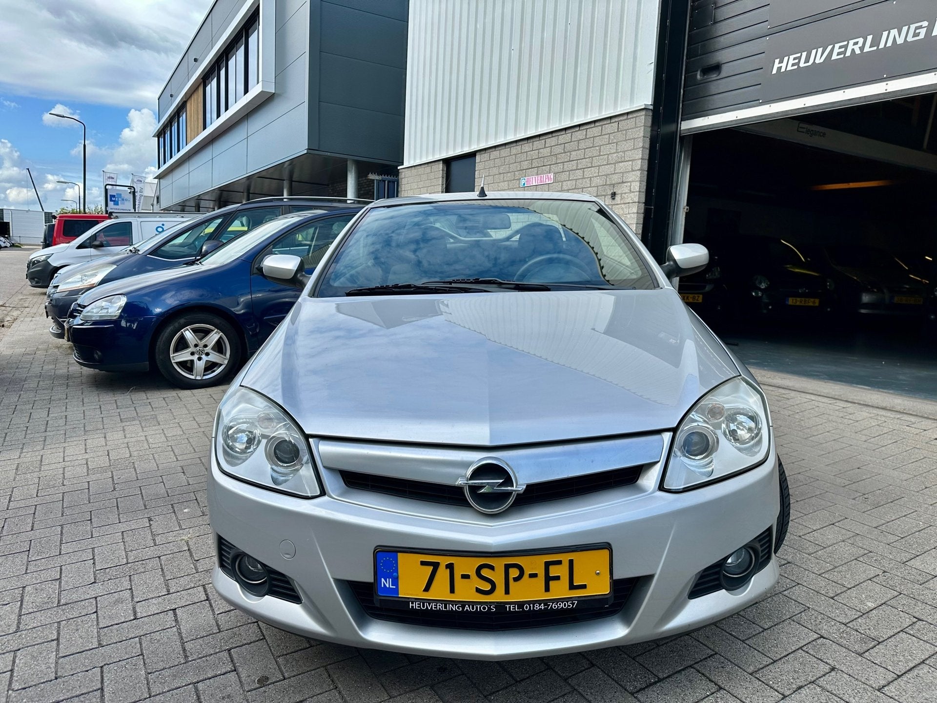 Opel Tigra TwinTop 1.8 - 16V Sport | Airco | LMV | APK, Auto's, Dealer onderhouden, Gebruikt, Zwart, 4 cilinders