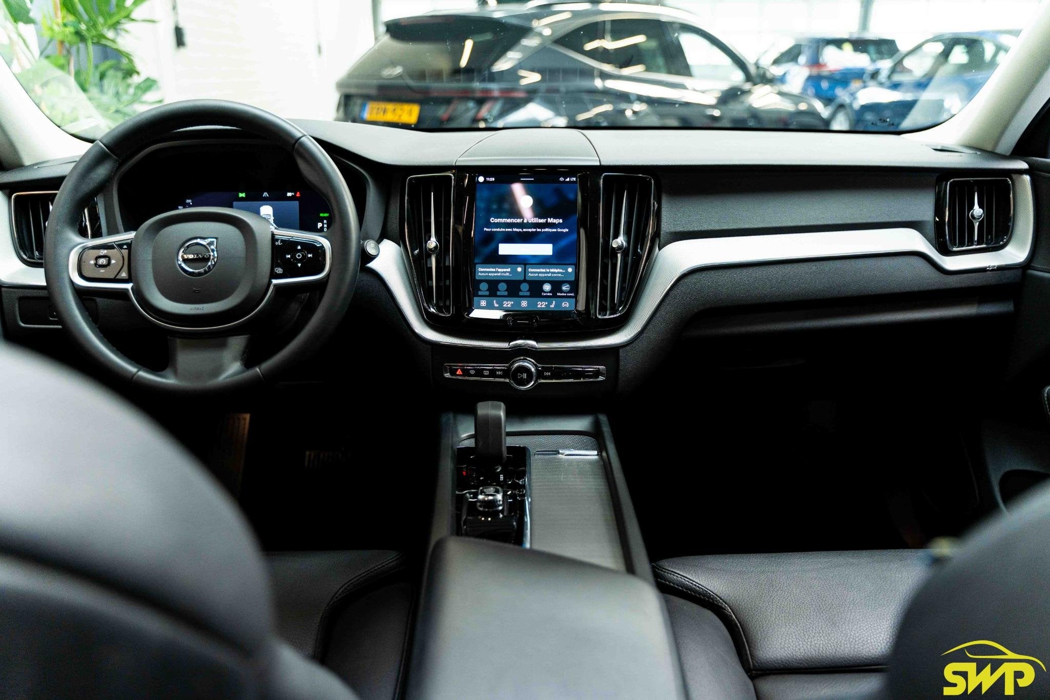 Volvo XC60 2.0 T6 Plug-in hybrid AWD Plus Bright Long range, Auto's, Automaat, Gebruikt, 4 cilinders, 1969 cc