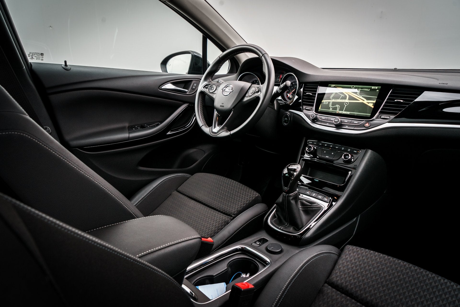 Opel Astra 1.6 200 PK Turbo Business Executive | Unieke Ned, Auto's, 15 km/l, Gebruikt, 4 cilinders, Met garantie (alle)