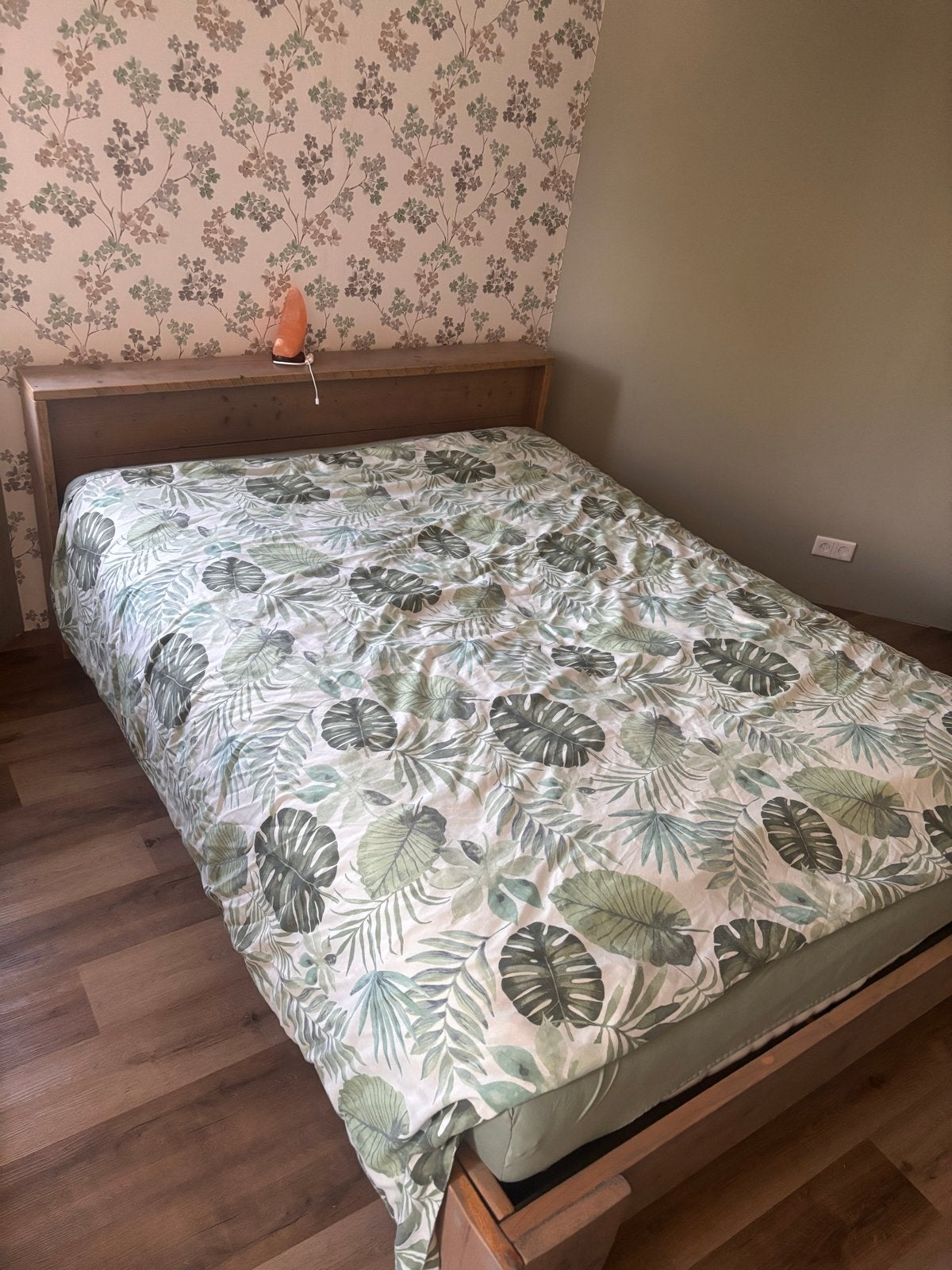 Houten tweepersoonsbed 160x220, Huis en Inrichting, Ophalen, Gebruikt, Bruin, Tweepersoons
