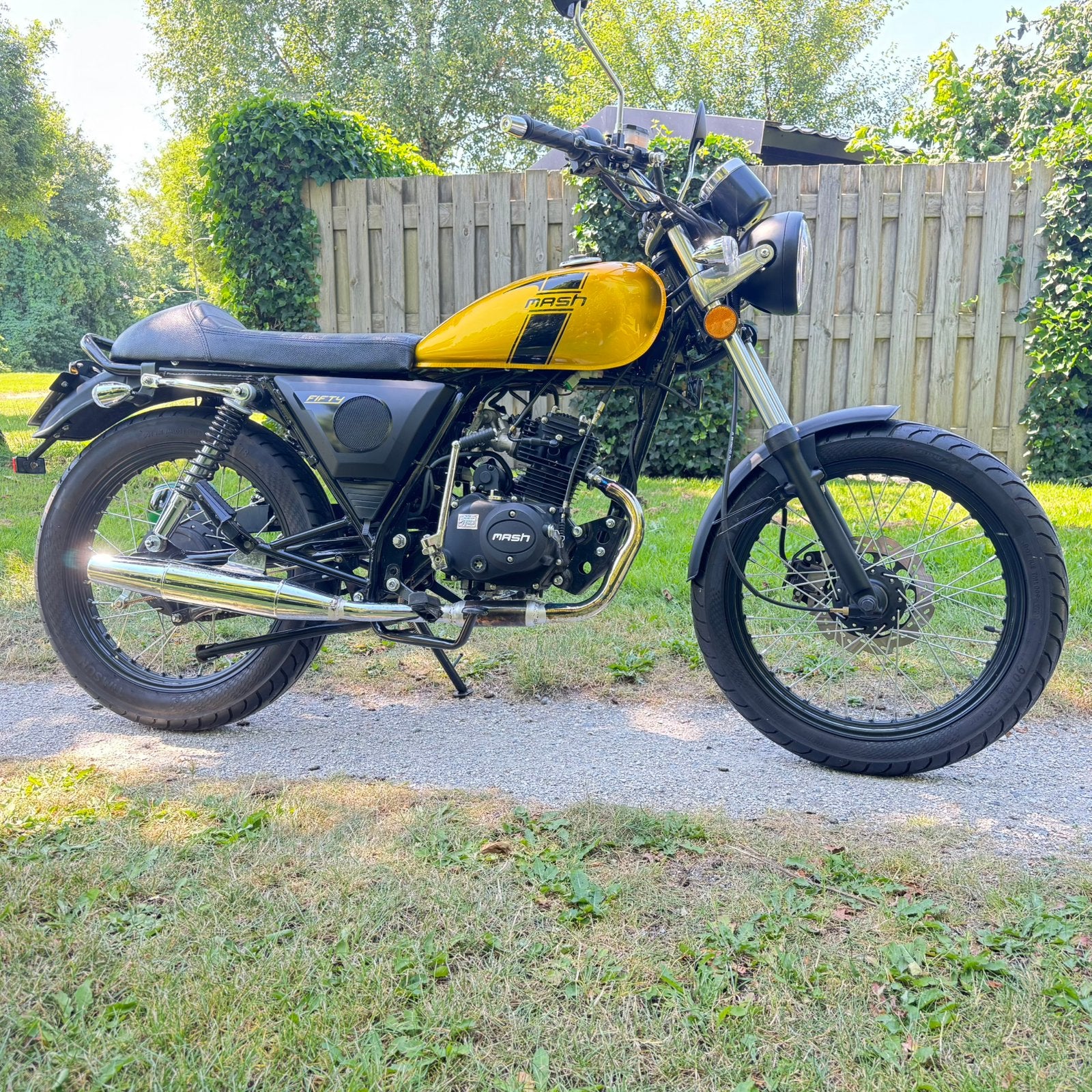 Mash fifty/50 bj 2021, kmstand 1360km injectie 4takt, Fietsen en Brommers, Brommers | Overige merken, Zo goed als nieuw, Ophalen