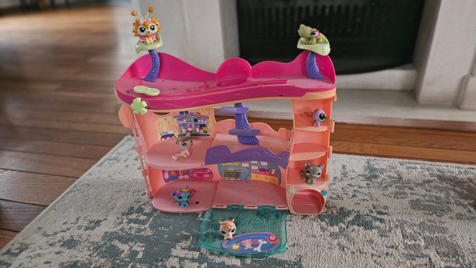 Groot Littlest Pet Shop Huis met 7 Poppetjes, Ophalen of Verzenden, Gebruikt, Jongen of Meisje