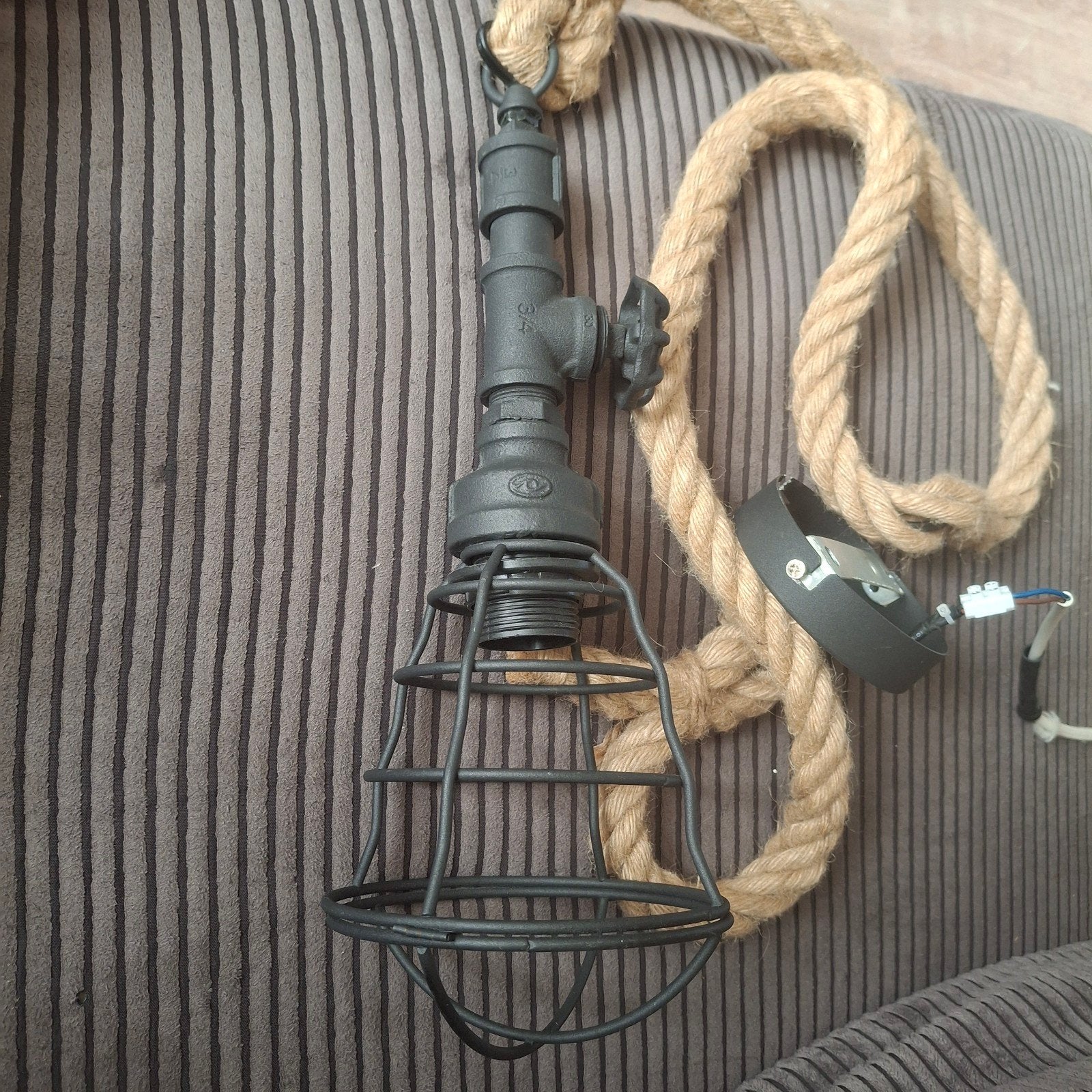 Hanglamp in industrieel ontwerp, zwart, Ophalen, Zo goed als nieuw
