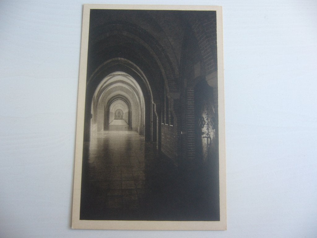 TEGELEN  =  CISTERCIENSERABDIJ -  GANGEN ROND DE BINNENHOF, Verzamelen, Ophalen of Verzenden, 1920 tot 1940, Ongelopen