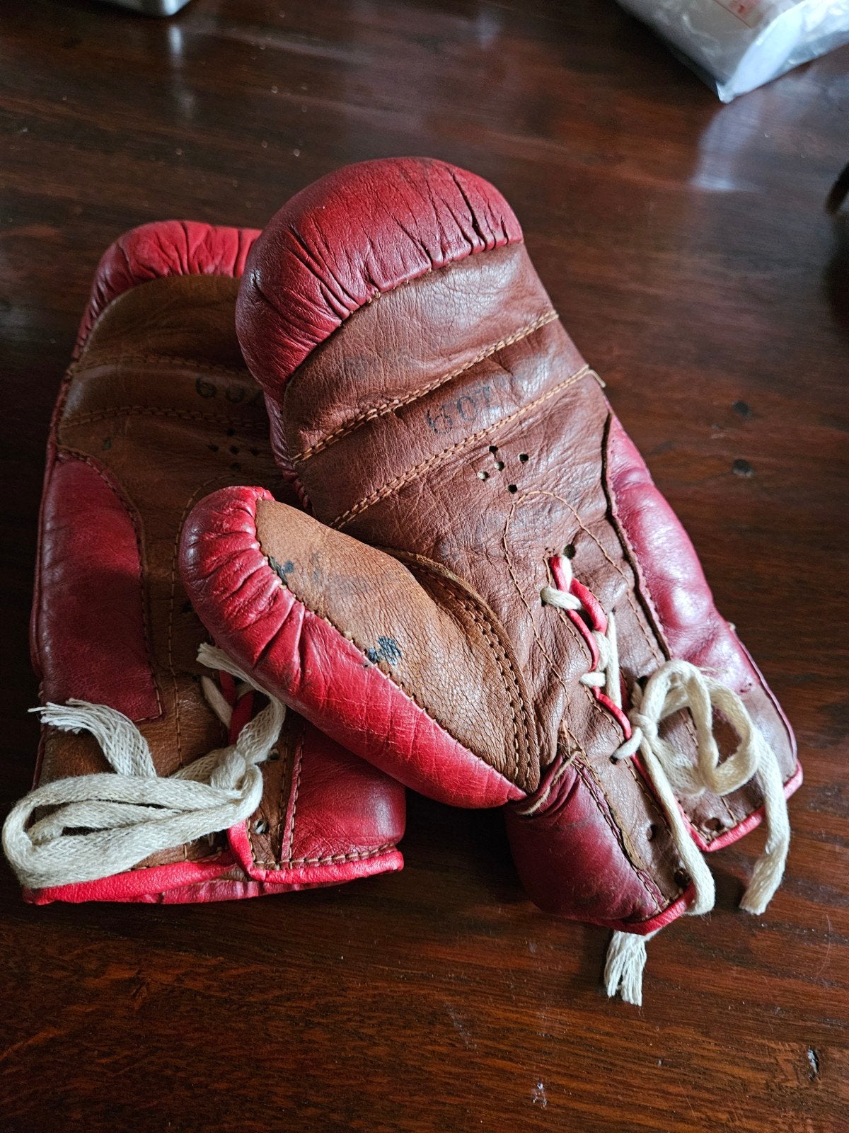 Antieke rode lederen bokshandschoenen, kleine maat, Ophalen of Verzenden