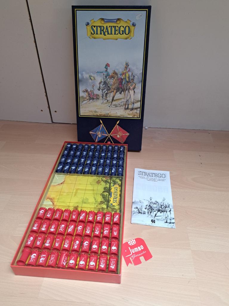 Stratego bordspel  - zeer mooie staat  - Met torens, Ophalen of Verzenden, Zo goed als nieuw