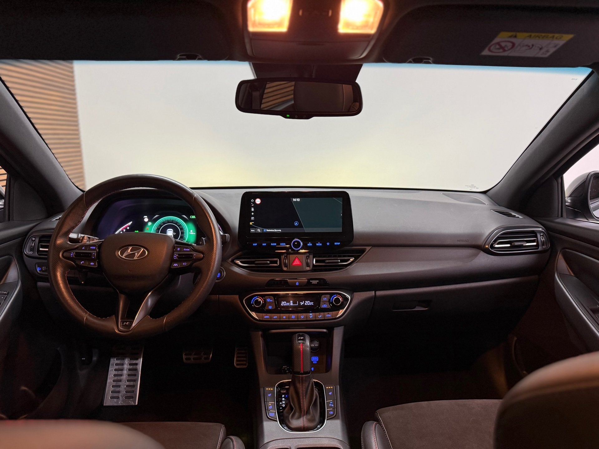 Hyundai I30 N-Line 1.0 T-GDi 120PK MHEV | Digital Dash | Spo, Dealer onderhouden, Gebruikt, Zwart, 4 stoelen