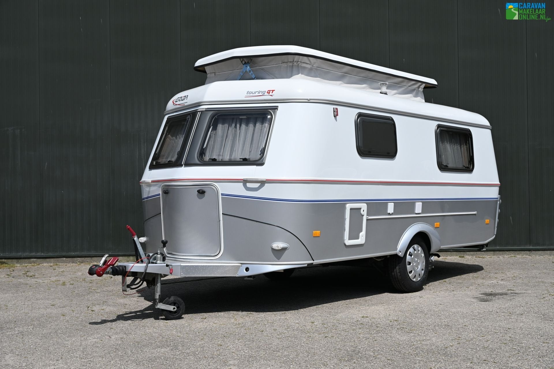 Eriba Touring Pontos 660 GT Mover|Luifel|Queensbed|Ultraheat, Caravans en Kamperen, Overige typen, 4 tot 5 meter, Eriba, Kachel