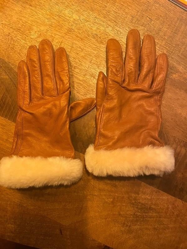 Ugg handschoenen leer maat m, Maat 38/40 (M), UGG, Ophalen of Verzenden, Zo goed als nieuw