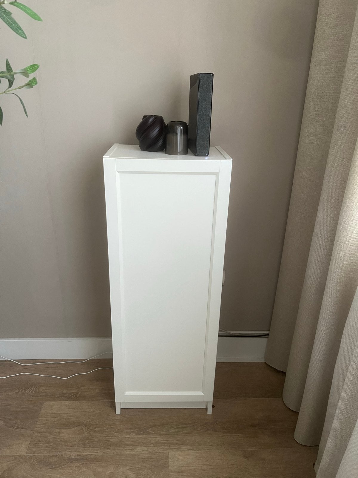Ikea Billy kast smalle kast met deur, Huis en Inrichting, Ophalen, Gebruikt