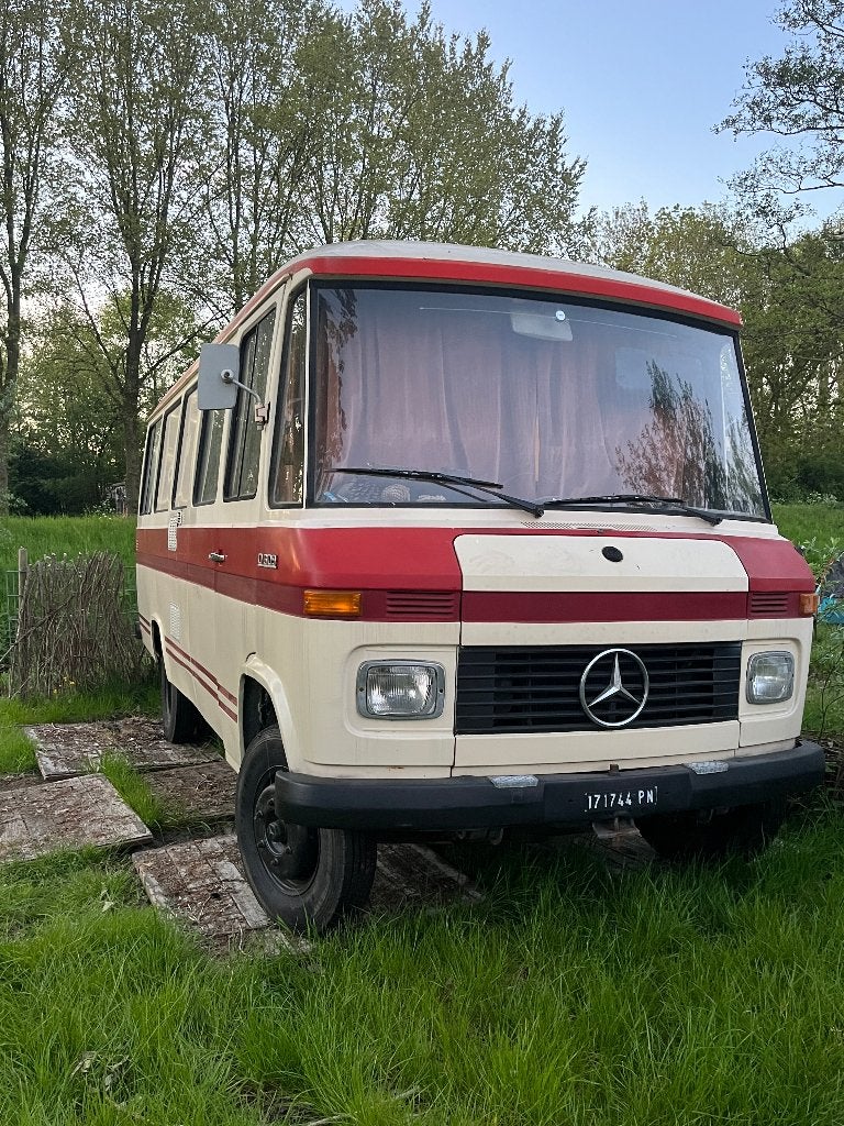 1978 MERCEDES D309 VINTAGE CAMPER- FULLY OFF GRID, Auto's, Voorwielaandrijving, Overige bekleding, Overige kleuren, Particulier