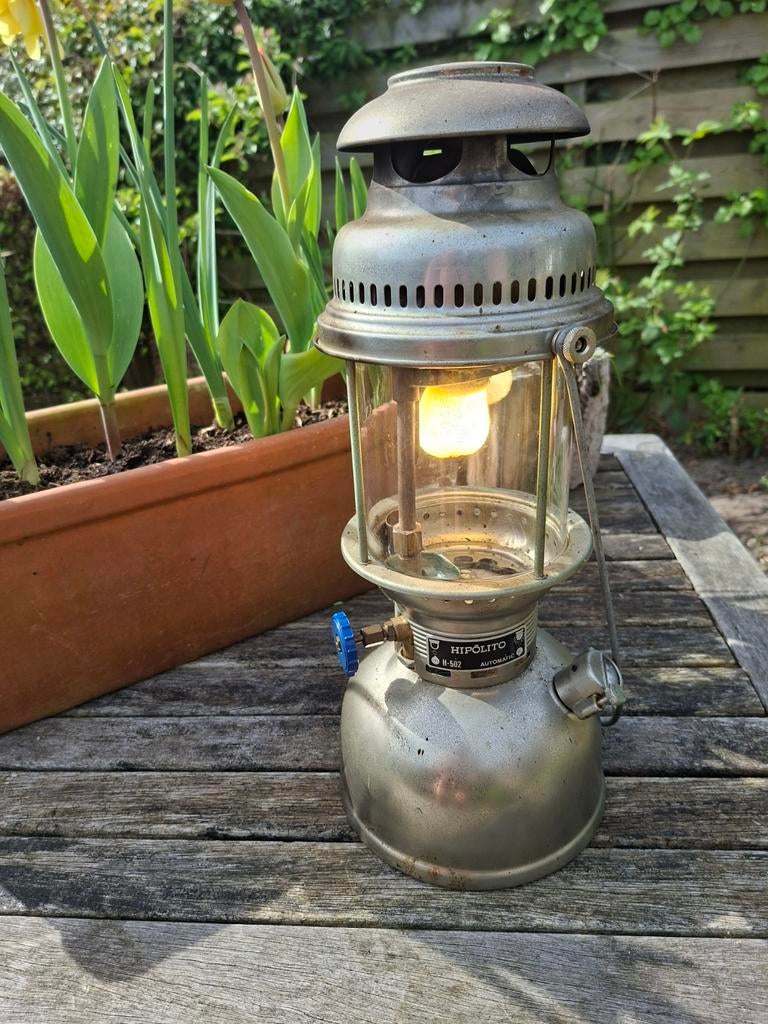 Hipolito H 502 lamp, Antiek en Kunst, Antiek | Lampen, Ophalen of Verzenden
