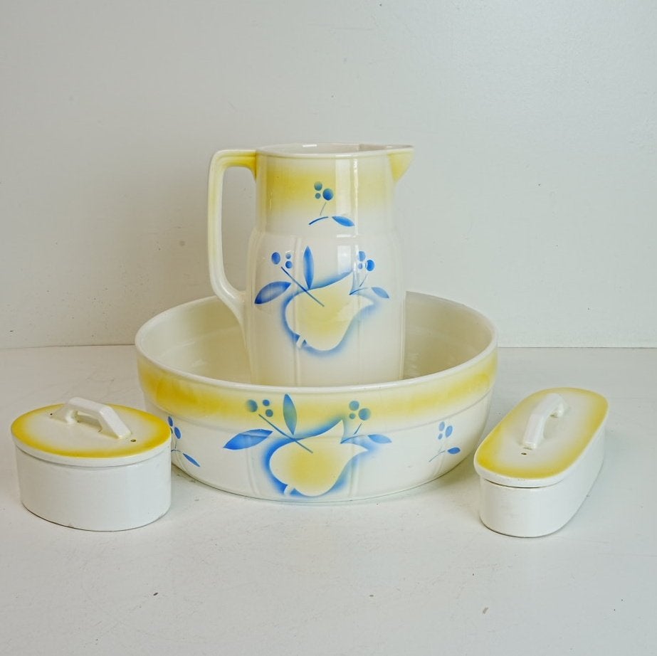 4 delig antieke lampetstel. In mooie pastel tinten., Antiek en Kunst, Antiek | Servies los, Ophalen