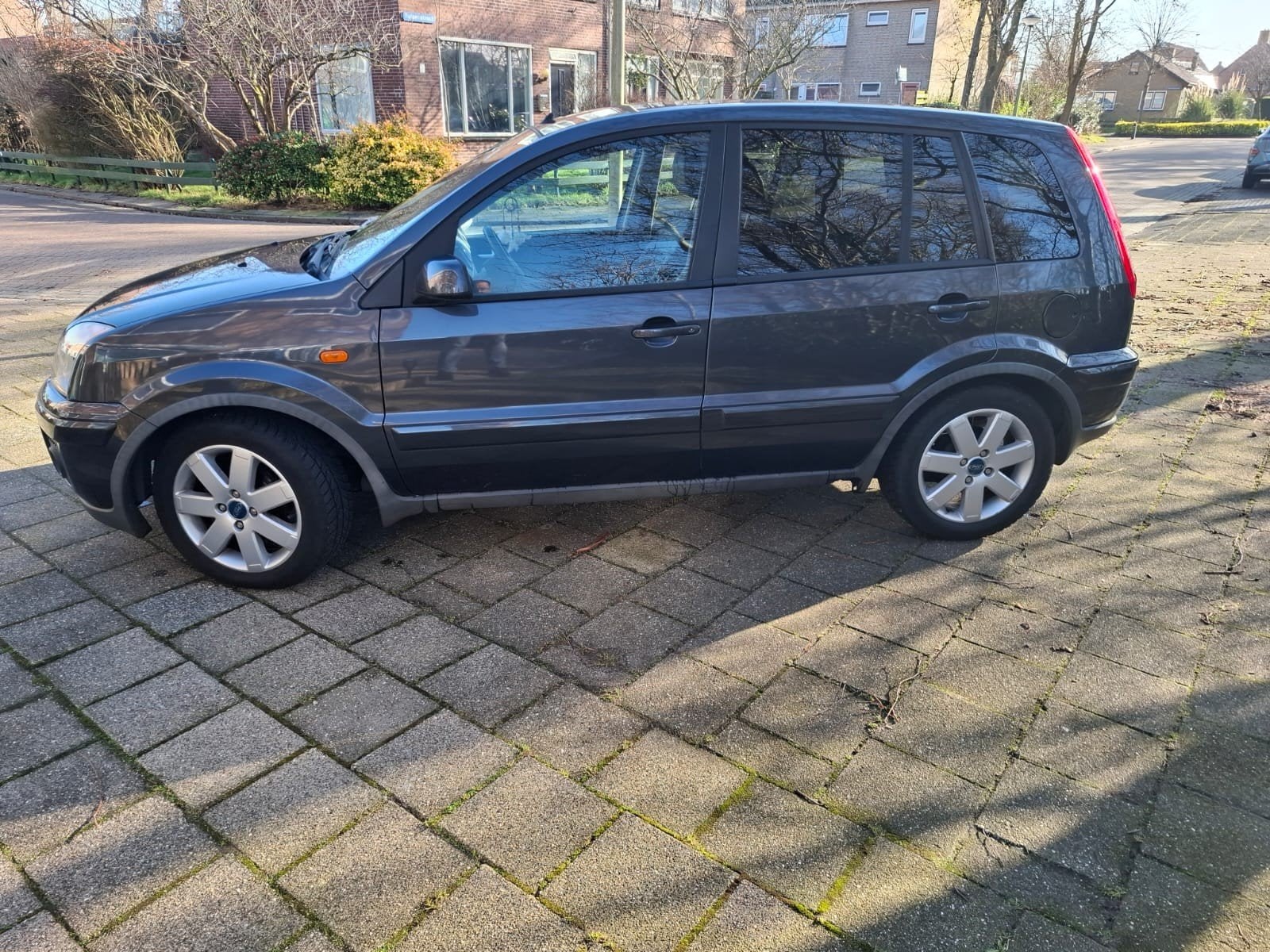 Ford Fusion 1.6 16V AUT 2008 Grijs, Auto's, Ford, 1596 cc, Zwart, 1064 kg, Trekhaak