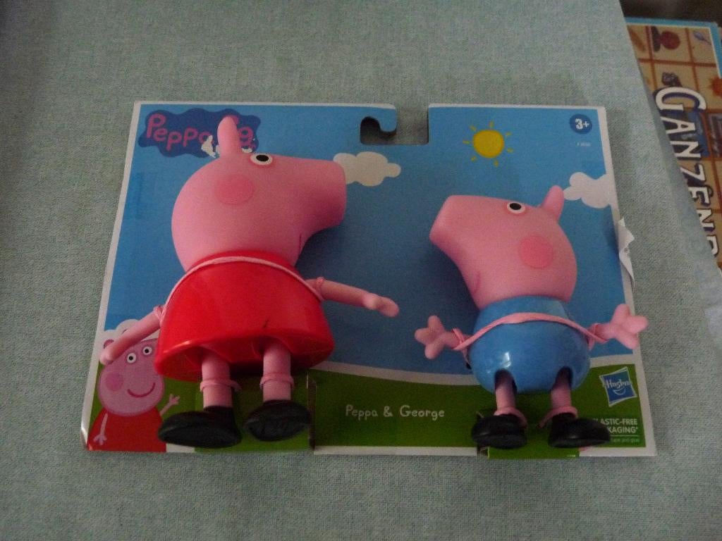 Peppa Pig - Peppa & George – poppetjes super leuk  Nieuw, Ophalen of Verzenden, Nieuw