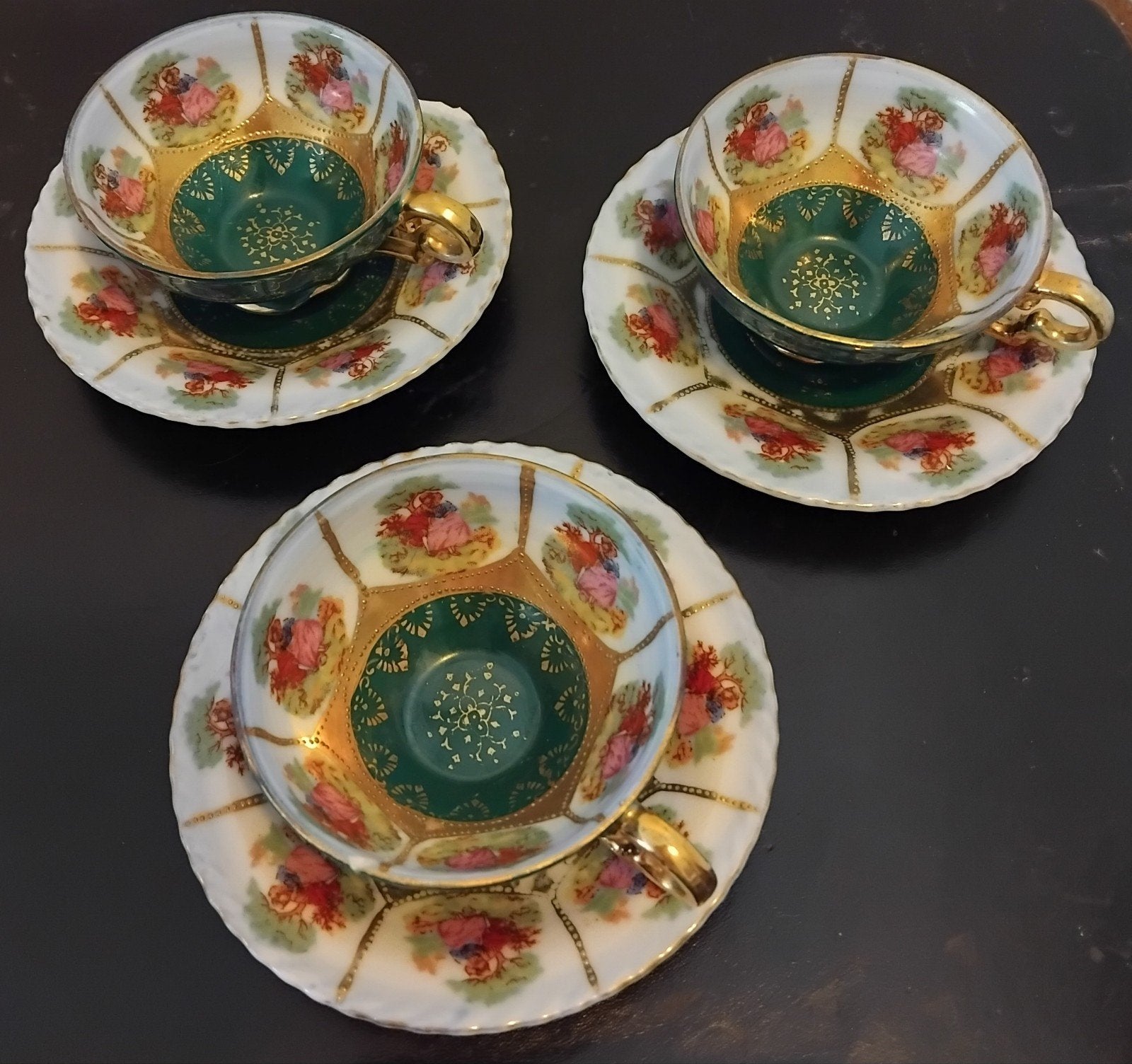 Antiek kinderservies, porselein - beschadigd, Ophalen of Verzenden